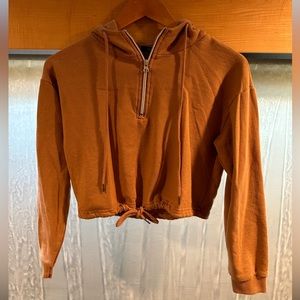 Cropped quarter zip
